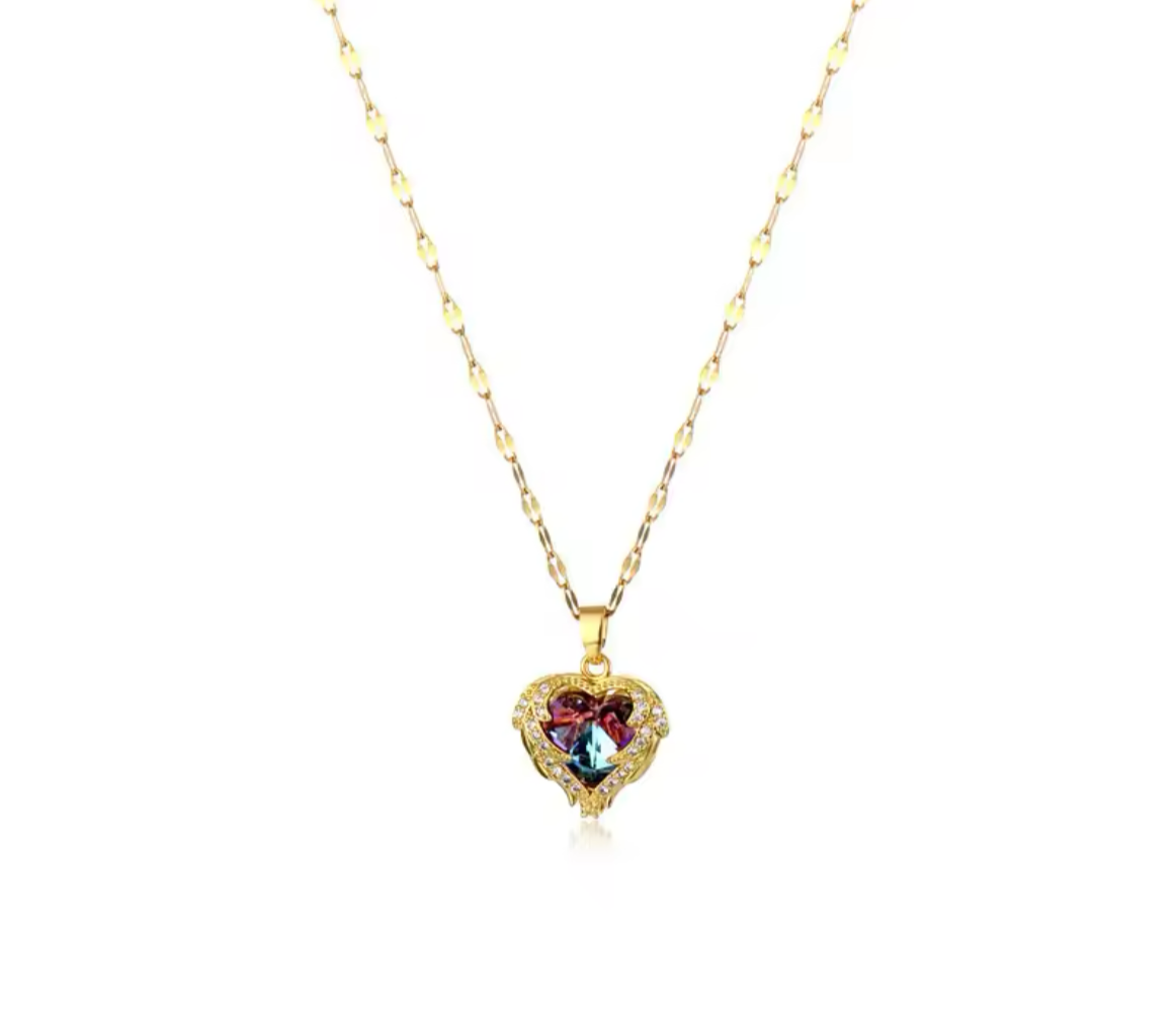 Heart necklace (iredescent)