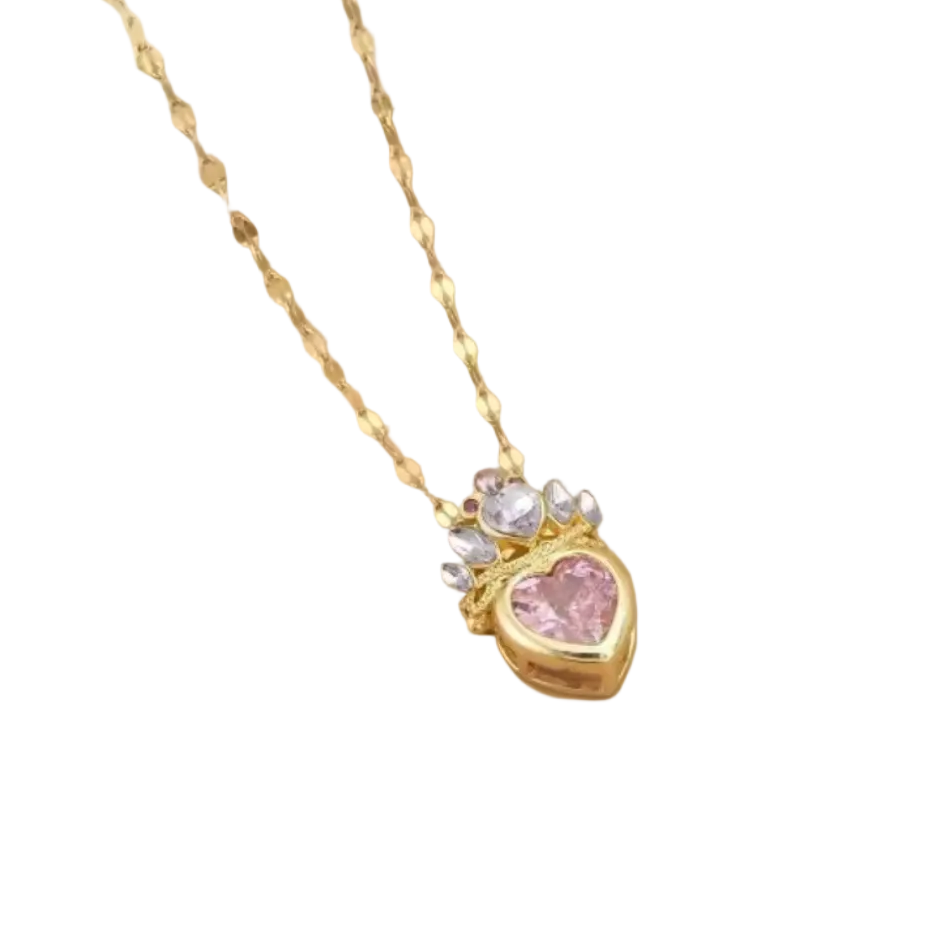 Princess heart necklace