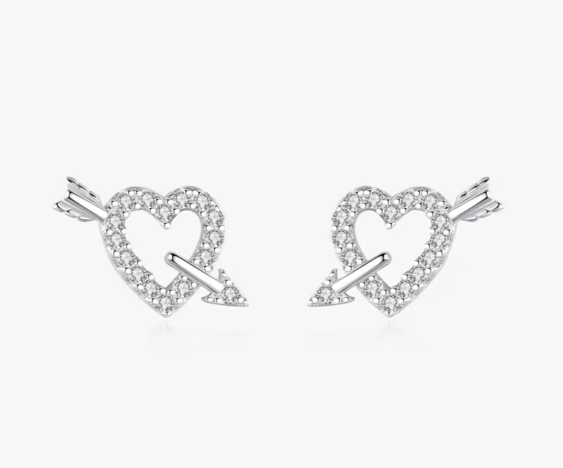 Heart and arrow studs