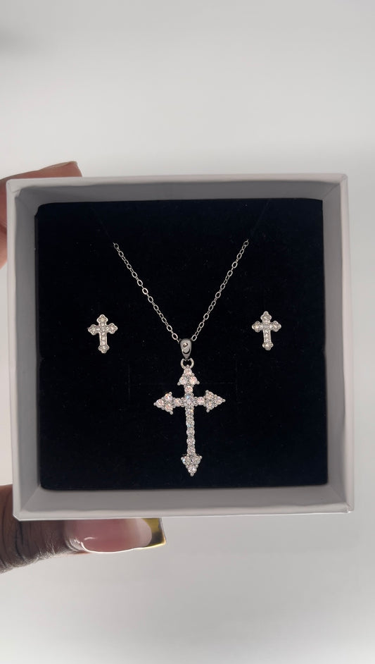 Necklace & earring set