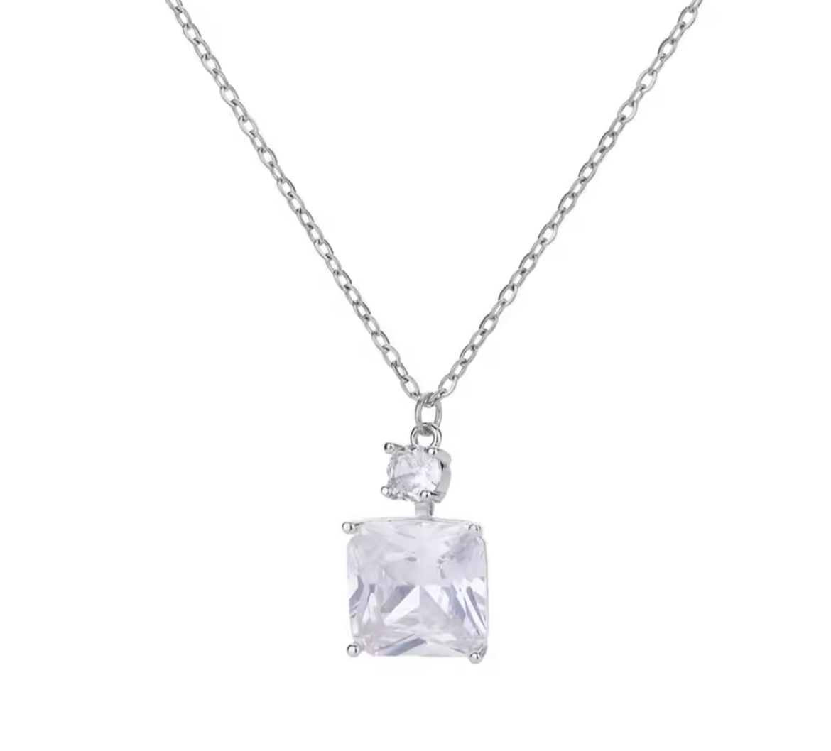 Statement pendant necklace