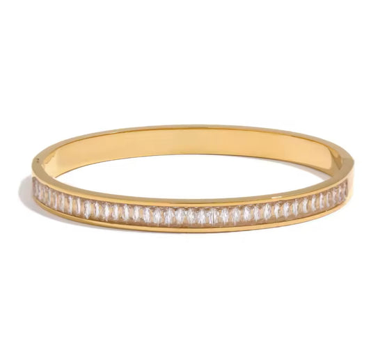 Bangle bracelet
