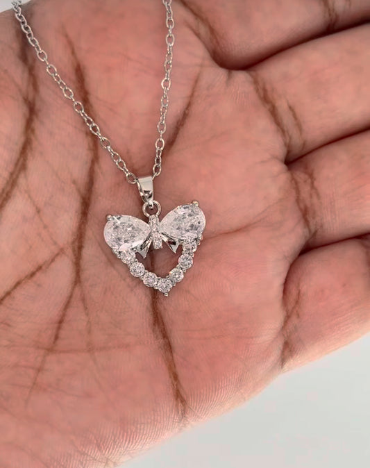 Bow Necklace
